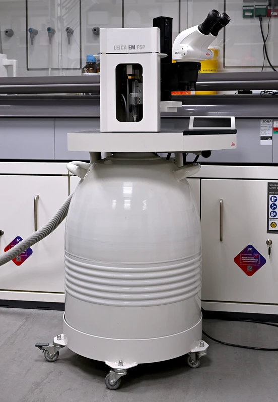 Leica EM AFS2 with FSP