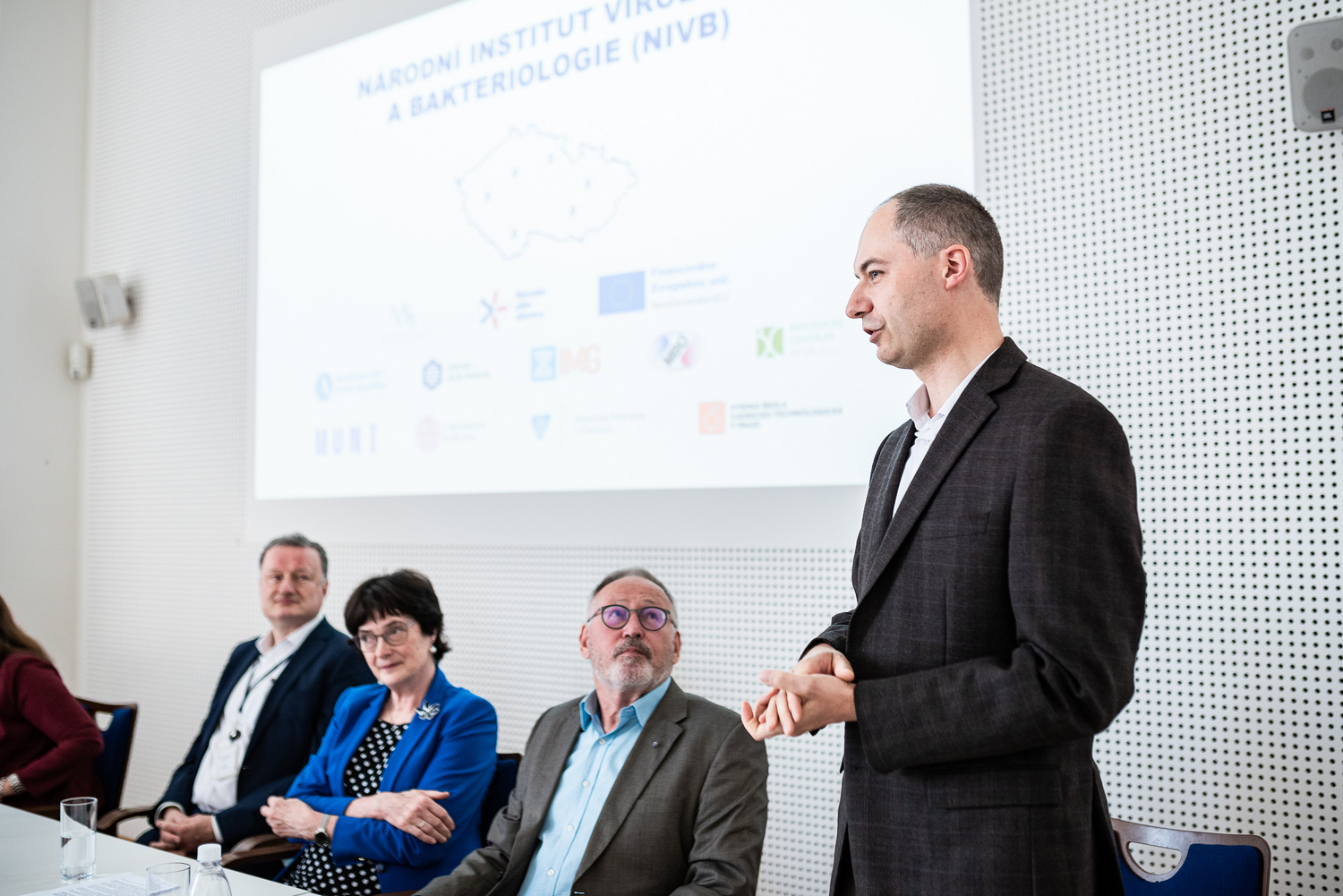 Vědecký koordinátor projektu NIVB, doc. Pavel Plevka (Foto: Tomáš Belloň / ÚOCHB)