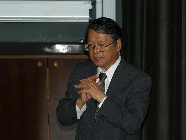Zvaná přednáška – Hiroshi Nakatsuji
