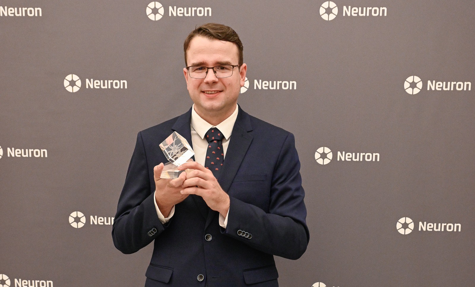 Tomáš Slanina obdržel Cenu Neuron pro mladé vědce