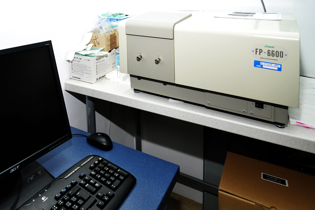 JASCO FP-6600 spektrofluorometr