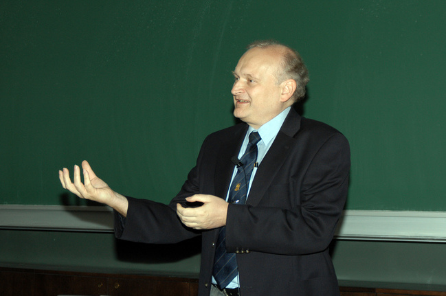 Invited Lecture – Pavel Kočovský