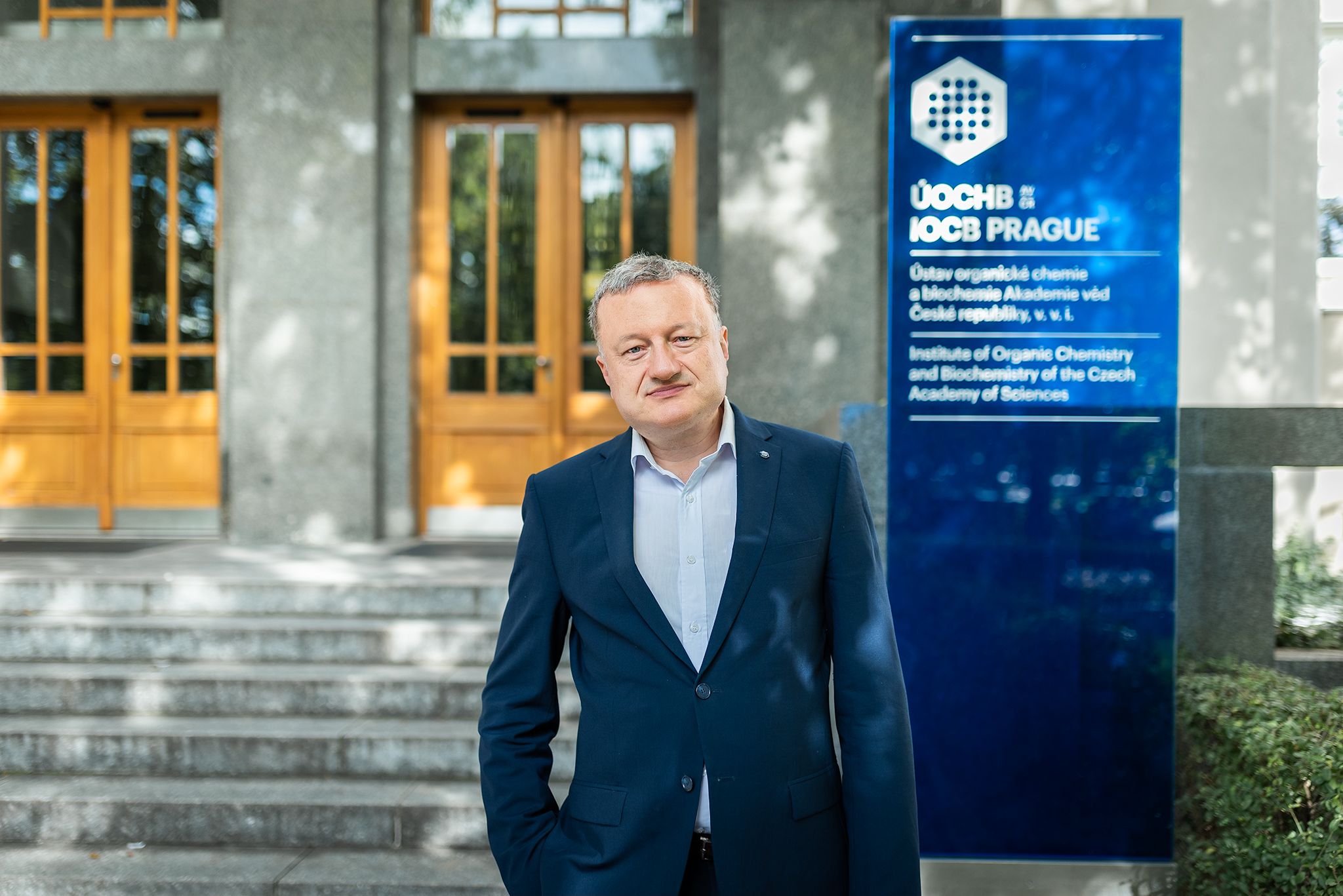 Významná Evropská organizace pro molekulární biologii se rozrůstá a novým členem se stává i ředitel ÚOCHB prof. Jan Konvalinka