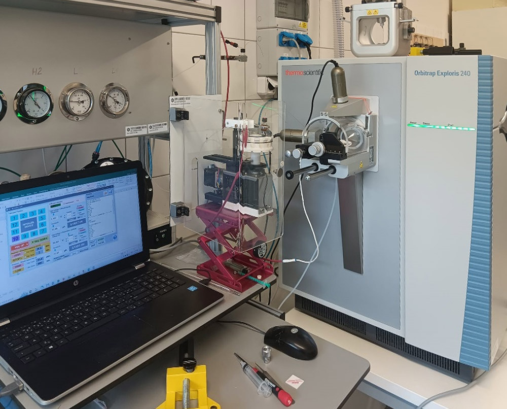CE modul pro připojení k MS spektrometru
